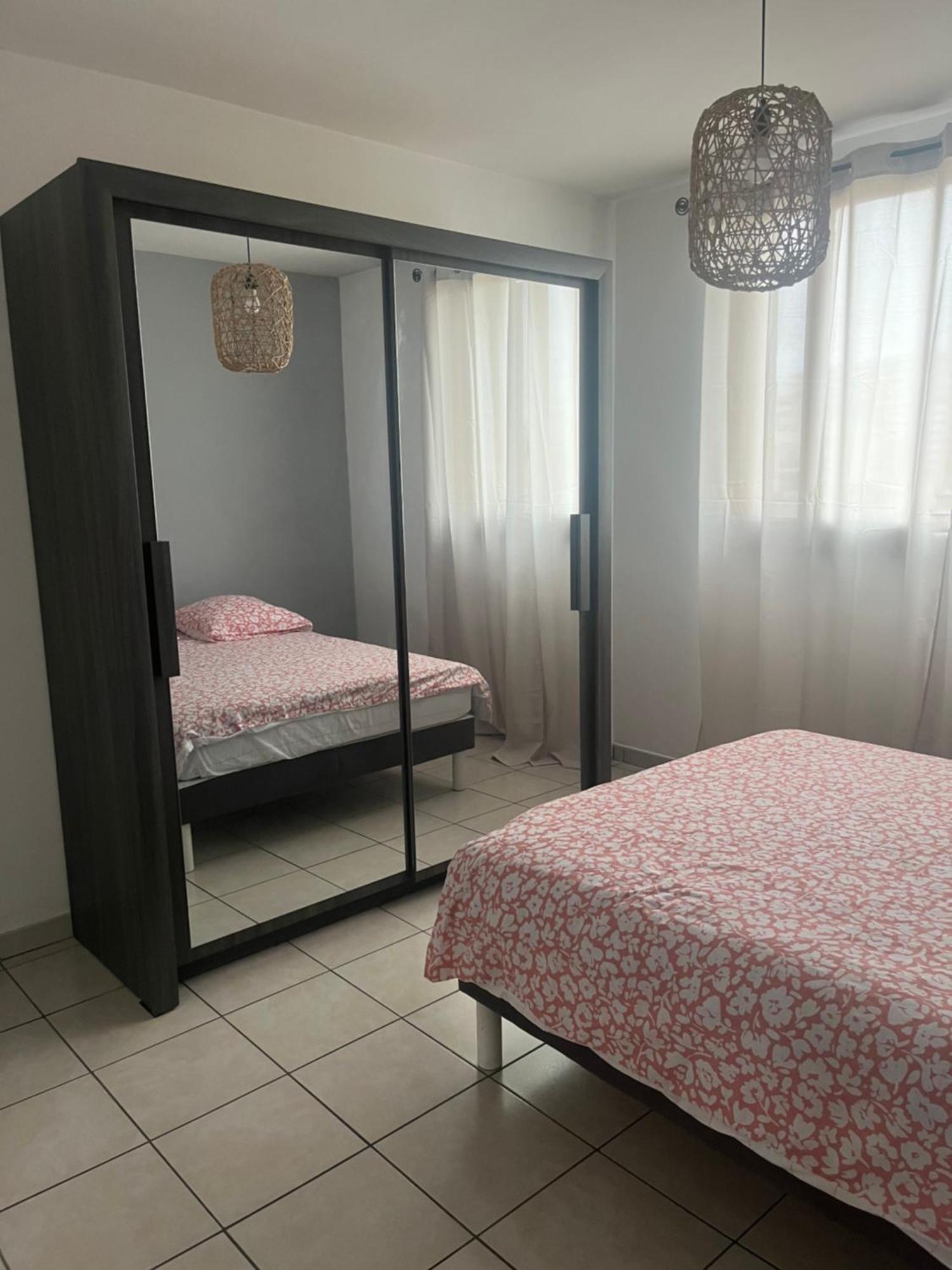 Appart T3 Proche Metro -Draps Et Serviettes Inclus มาร์กเซย ภายนอก รูปภาพ